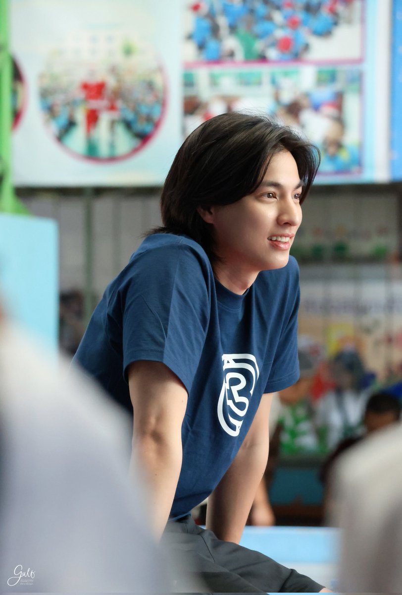 Gulfkanawutofc's tweet photo. 29.11.2025 กลัฟ ร่วมกิจกรรม "อาสาทำดี เพื่อน้องโรงเรียนวัดสะพาน" โดยความร่วมมือของ ช่อง 3, ธนาคารซีไอเอ็มบี และบ. คิงส์แมน ณ โรงเรียนวัดสะพาน เขตคลองเตย กทม.

CH3CSR X GULF 
#GoodVibeswithGulf
#GulfKanawut
@gulfkanawut https://t.co/DSUgAT3bYR