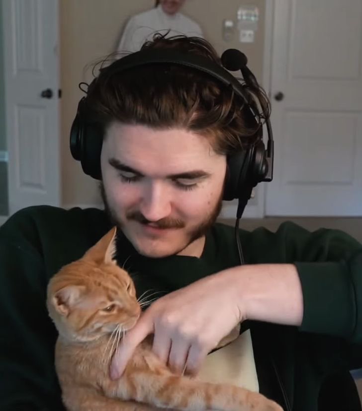 kittycatcardz's tweet image. Then u see him and its like yeah i would also devote all my time and money to this strange little beast