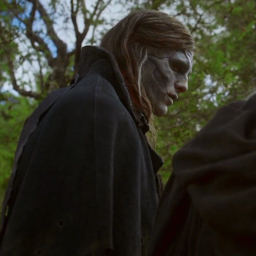 horrorandsin's tweet image. November 30th                    December 1st