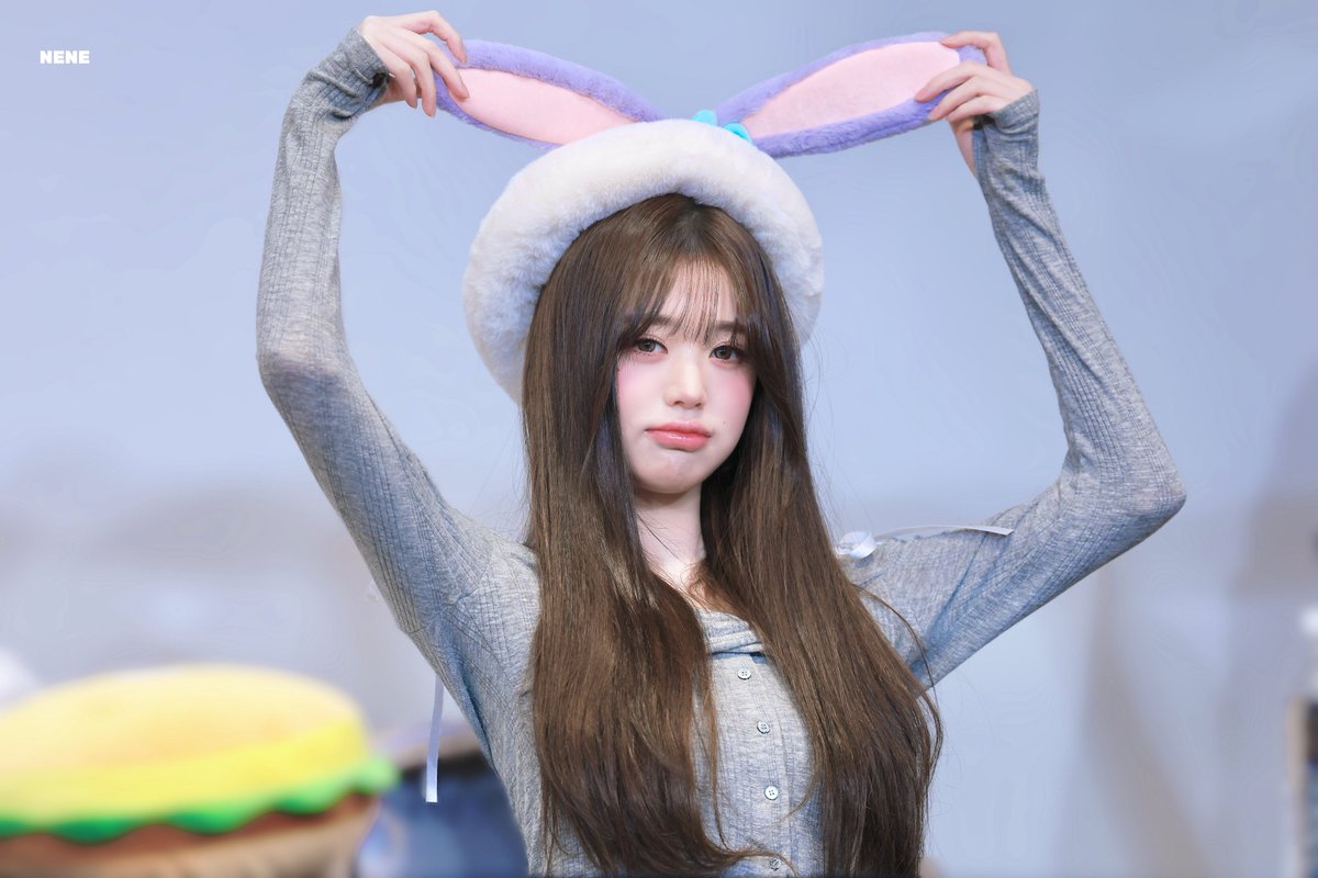 네네 tweet media