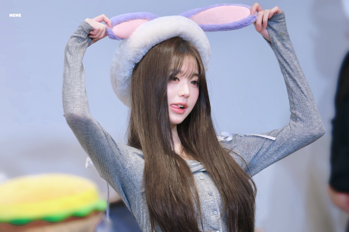 네네 tweet media