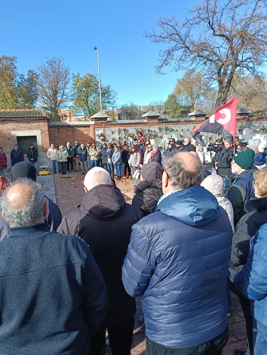 PLATAFORMA EN DEFENSA DEL MEMORIAL DEL CEMENTERIO tweet media