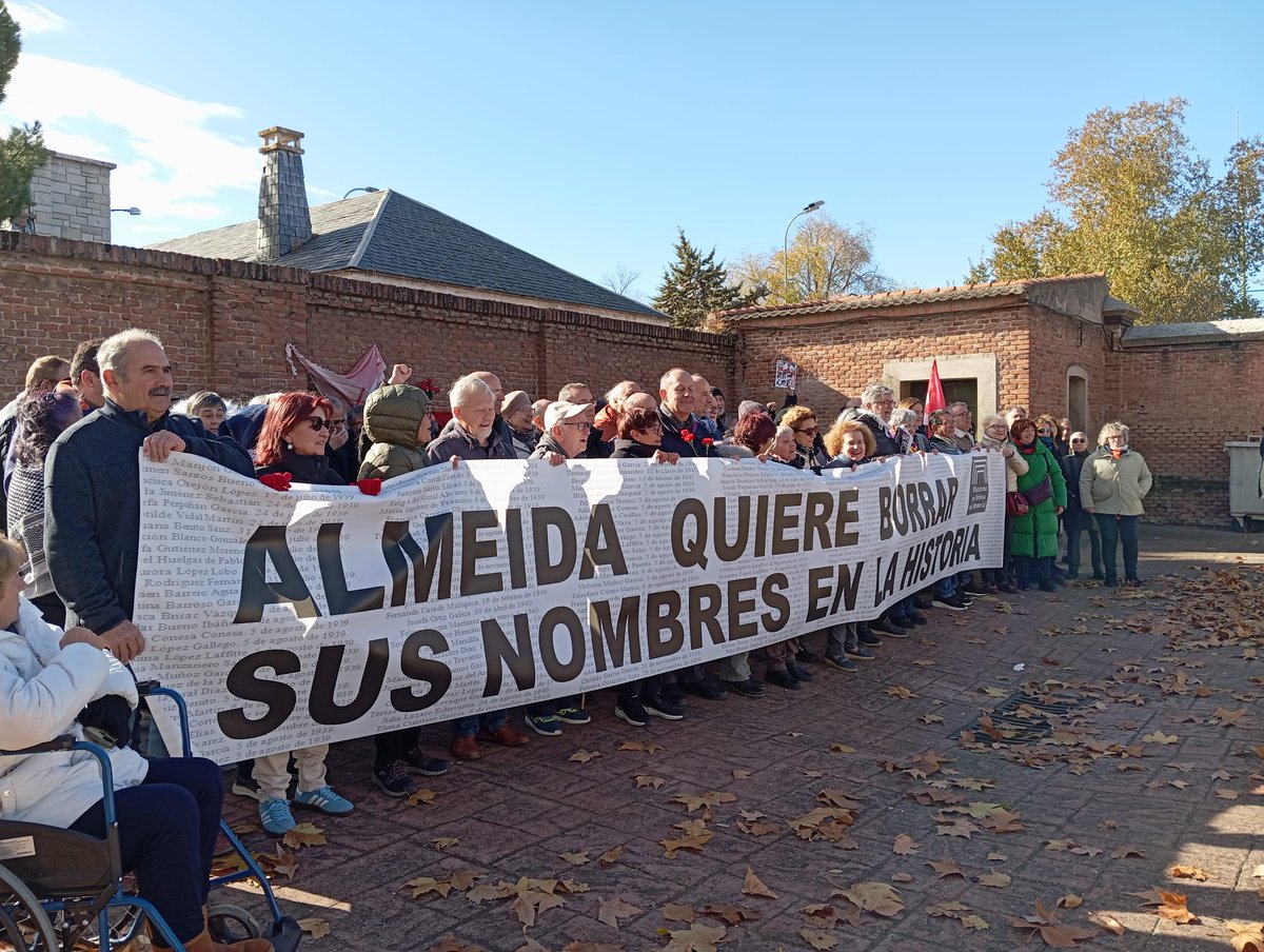 PLATAFORMA EN DEFENSA DEL MEMORIAL DEL CEMENTERIO tweet media