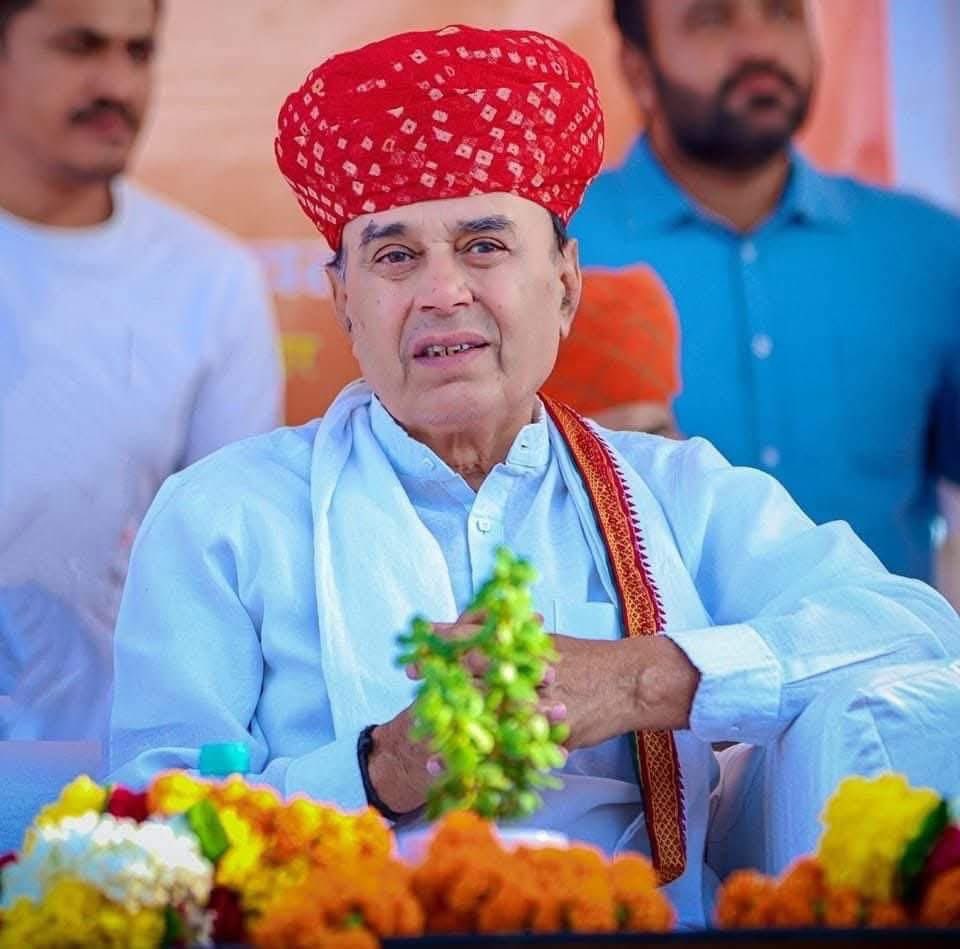 माननीय कानून मंत्री <a href="/JogarampatelMLA/">Jogaram Patel</a> जी को जन्मदिन की बहुत बहुत शुभकामनाएं।
आपकी दृढ़ कार्यशैली,न्याय के प्रति प्रतिबद्धता और युवाओ की समस्याओ का तुरंत निस्तारण करवाना सबके लिए मिसाल है।
ईश्वर से प्रार्थना है कि आपको लंबी उम्र,उत्तम स्वास्थ्य और निरंतर जनसेवा की शक्ति प्रदान💐💐