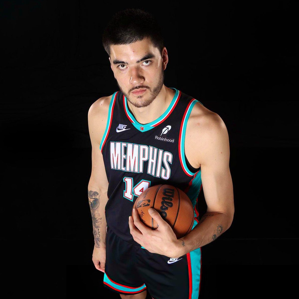 The Last 4 Players with 30+ Points, 15+ Rebounds, 3+ Blocks, and a 75%+ Field Goal Percentage in a Single Game :

- Tim Duncan
- Shaquille O’Neal
- Dwight Howard
- Zach Edey (Tonight)

(via <a href="/statmuse/">StatMuse</a>)

SPECIAL PERFORMANCE FROM BIG EDEY. ⭐️