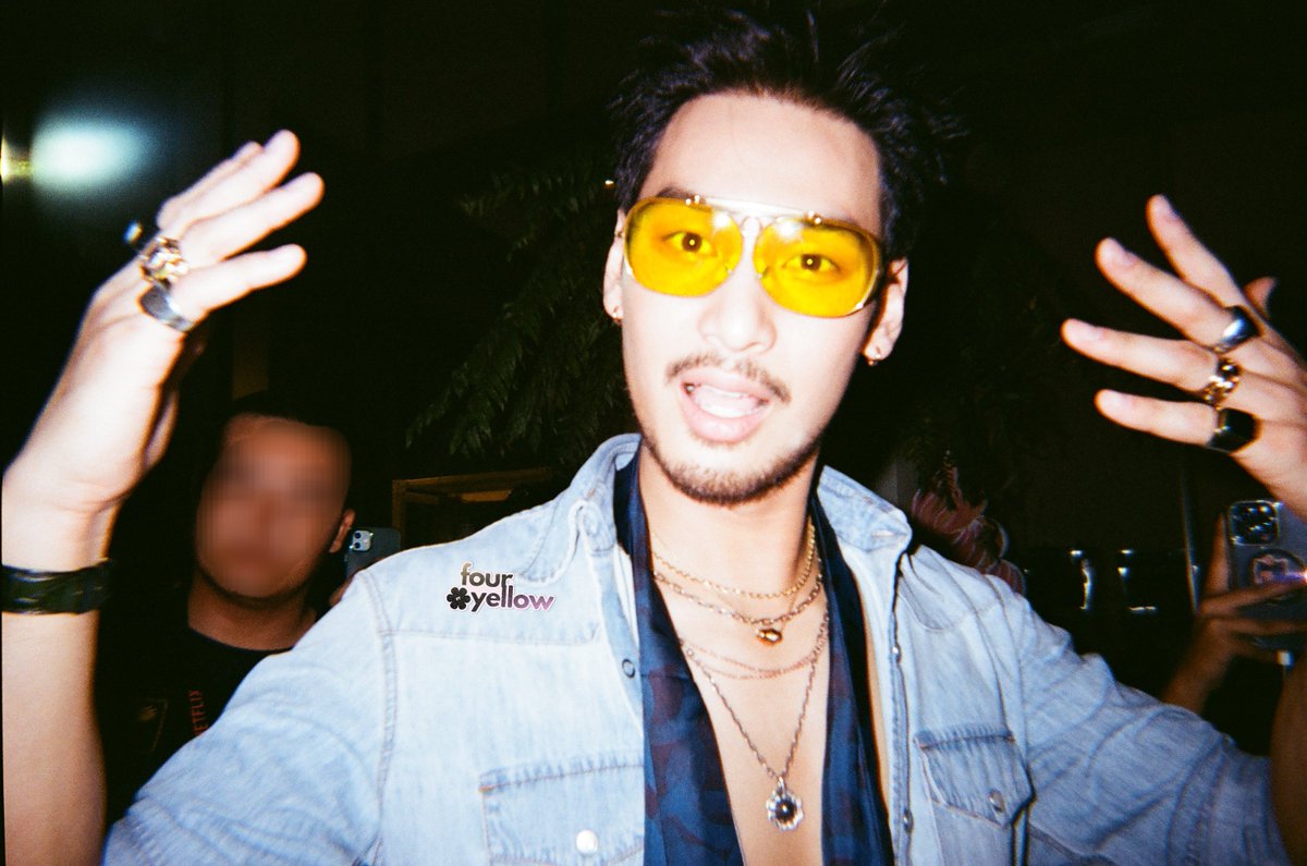 fouryellow_'s tweet image. ✋🏽 teeyai is absolute cinema ✋🏽

#ตี๋ใหญ่ฤกษ์ดาวโจร #TeeYaiBornToBeBad 
#TEEYAIxAPO #APONattawin @Nnattawin1