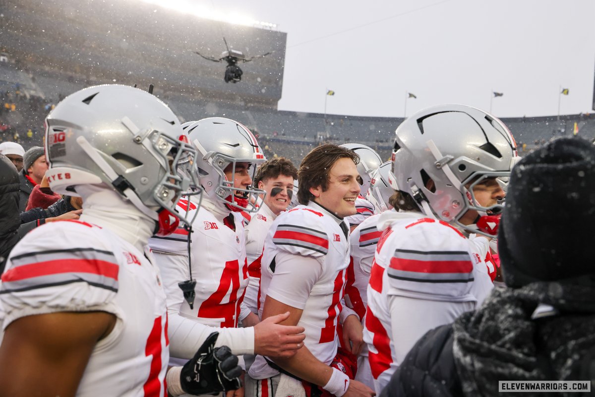 jwinslow7's tweet photo. @carnelltate_ @rottenroy @DavidAdolph6 @CadenCurry14 41. OSU celebrated with their flag without claiming the block M as their own. https://t.co/GYxXfGQgUV