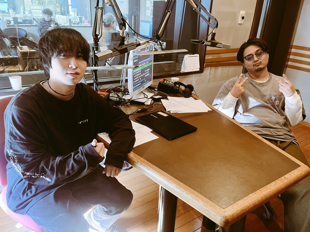 本日20時からはWHOLE the engy📻
今夜は山路&amp;藤田回！
是非お聞きください🎧🎶

お聞き逃しの方はradikoでもお聞きいただけます⤵️
radiko.jp/r_seasons/1002…

月替わりのテーマやメンバーへのメッセージはこちらから！
📩→fm-kyoto.jp/message/?progr

#fmkyoto
#えんぎー