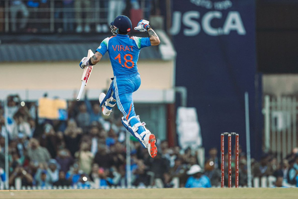 *KL Rahul* said, “Virat Kohli and Rohit Sharma continues to show the world who they are, what they are. It’s always a pleasure to watch them bat.
#INDvSA #IndianCricket #ViratKohli