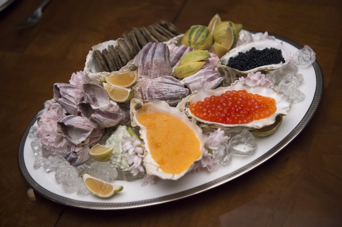 hannibalsource's tweet photo. 2.12 "tome-wan", food styling by janice poon https://t.co/90DDqusqyU