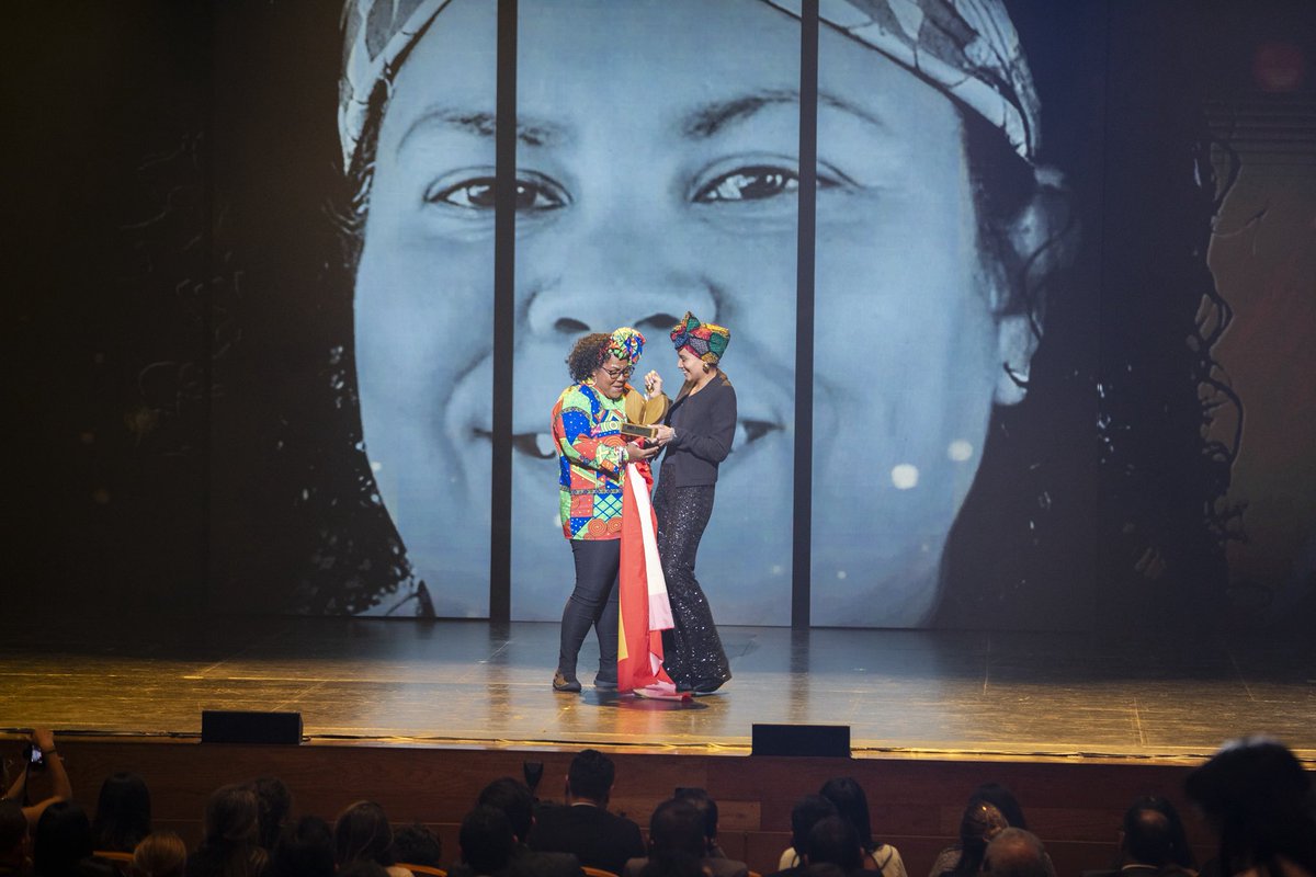 Ruby Flórez es la ganadora de la categoría Integración, inclusión y reconciliación

Categoría apadrinada por Constructora Bolívar