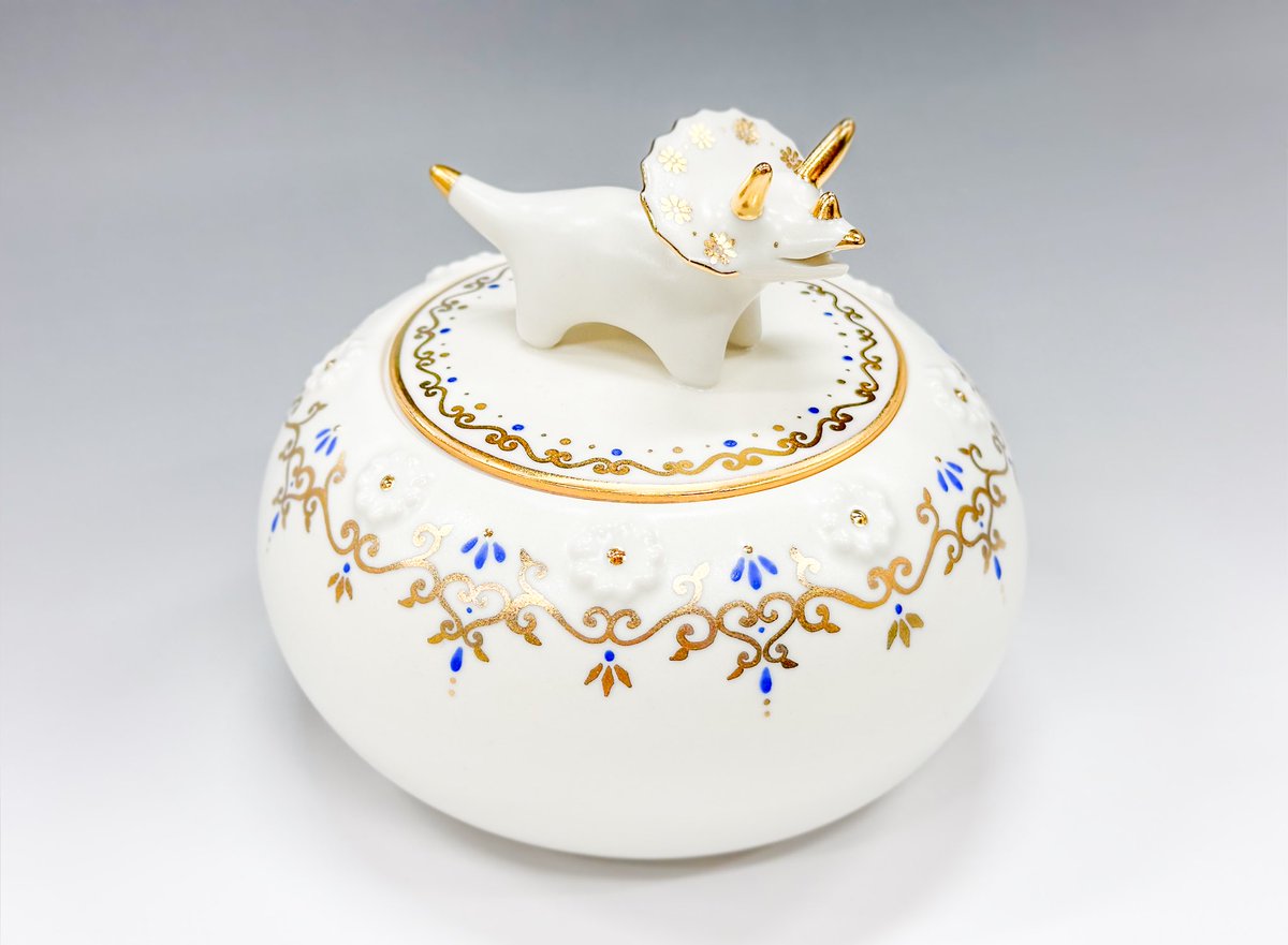 「美品」鷹山真彩作　ウミウシ　陶器 mayontenのプロフィール | minne 国内最大級のハンドメイド・手作り