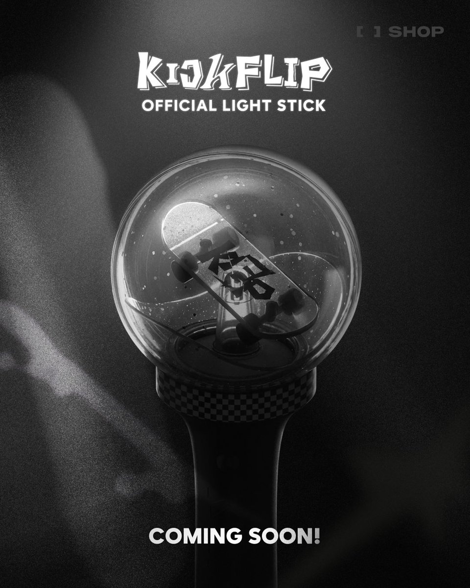KickFlip OFFICIAL LIGHT STICK 
COMING SOON!

🛹ONLINE SALES OPEN
📆25.12.11 THU 2PM (KST) ~ 

* 한정 수량으로 조기 품절될 수 있습니다.

#KickFlip #킥플립
#FANS_SHOP #팬즈샵