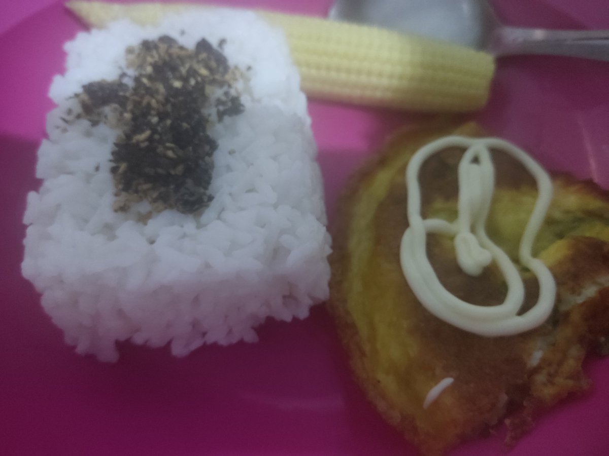 Jangan lupa makan siang ❤