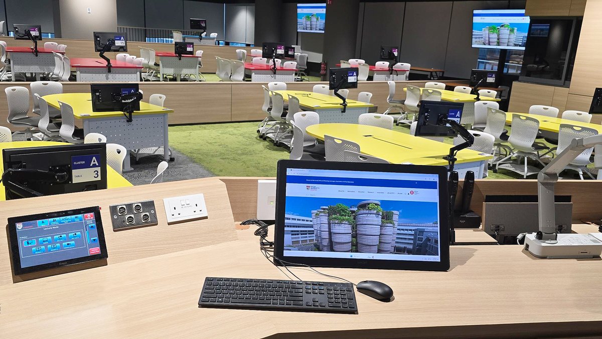 Extron's tweet image. How AV technology transforms traditional classrooms into hubs for interactive, hybrid learning:

Nanyang Technological University (NTU) in Singapore upgraded 70 Tutorial Rooms and two Collaboration Rooms with Extron AV switching, audio, control, and enterprise management…