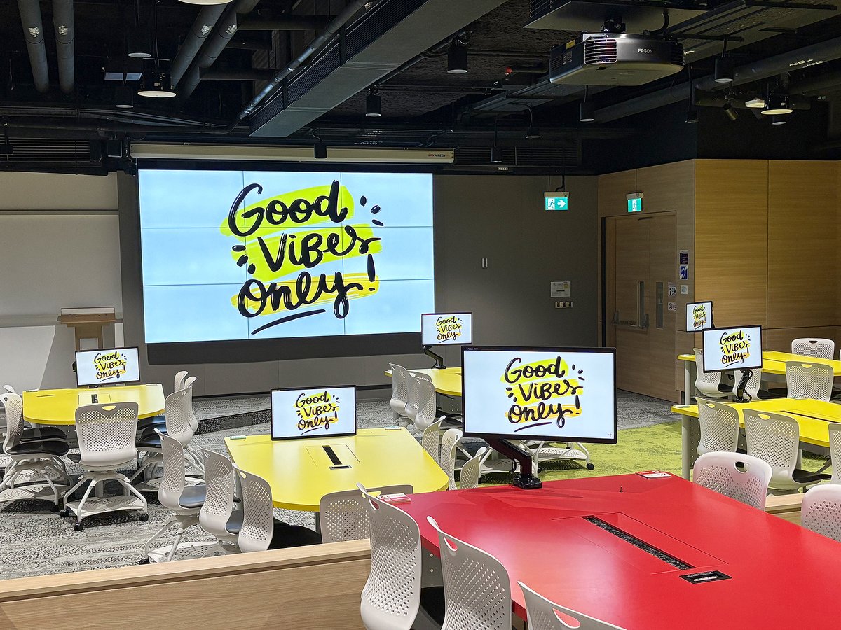 Extron's tweet image. How AV technology transforms traditional classrooms into hubs for interactive, hybrid learning:

Nanyang Technological University (NTU) in Singapore upgraded 70 Tutorial Rooms and two Collaboration Rooms with Extron AV switching, audio, control, and enterprise management…