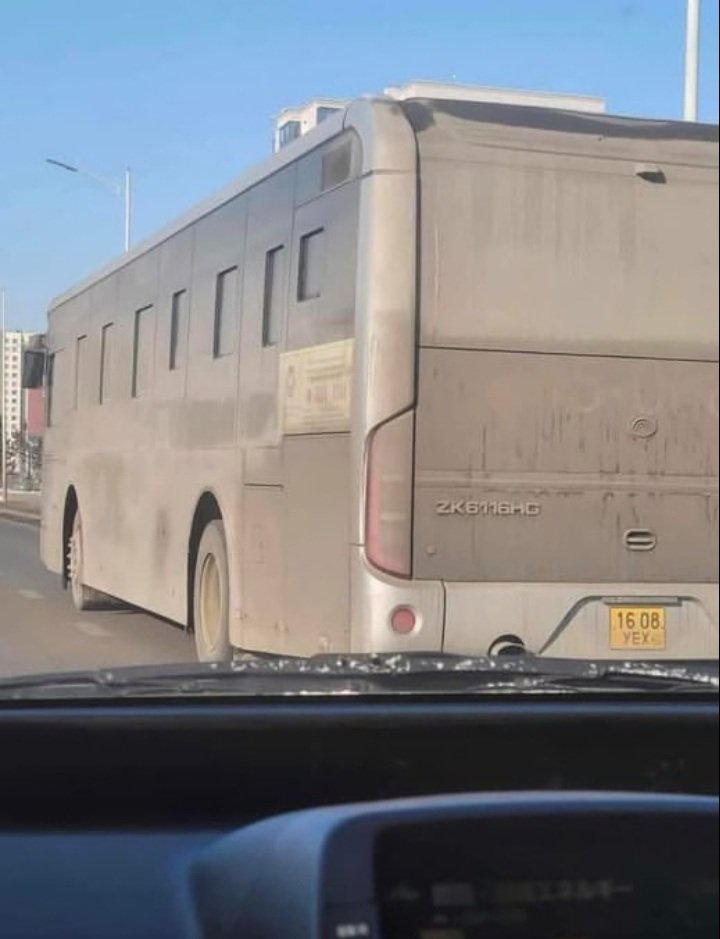 Улаанбаатар хотын агаарын чанарын сурталчилгааны самбар явж байна гэнээ.
Ийм агаараар хүүхэд, хөгшидгүй амьсгалахаар ханиад томуу тусах нь аргагүй шдэ