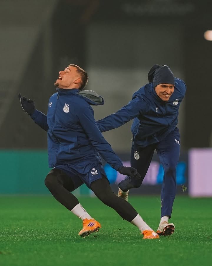 Clarity in communication creates speed.

Speed leads to progress.

Momentum leads to success.