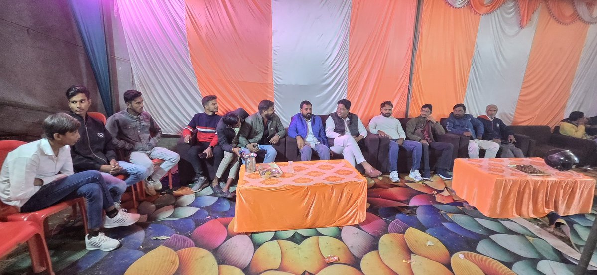 AbhisheknirajRG's tweet image. क्षेत्र के विभिन्न मांगलिक कार्यक्रमों में उपस्थित होकर सभी अपनों का स्नेह और आशीर्वाद प्राप्त हुआ।
इन मांगलिक अवसरों पर आप सभी का अपनापन और सम्मान हृदय को छू गया।
आप सभी का प्रेम और समर्थन हमेशा मुझे आगे बढ़ने की शक्ति देता !