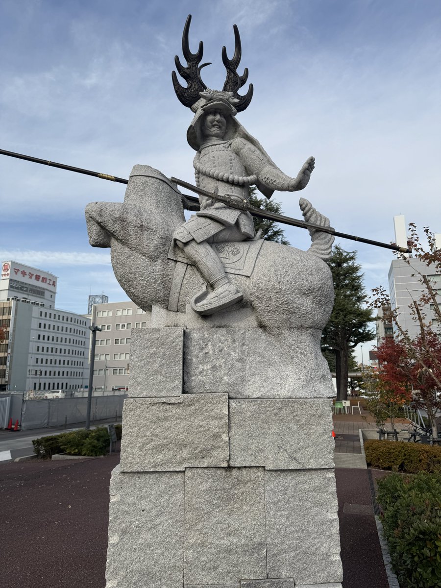 kn284's tweet image. 岡崎！コンビニ店員のおばちゃんが駄菓子屋みたいなゆるいタメ口でよかった。写真は徳川四天王