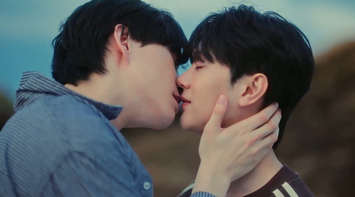 jsfkbt's tweet image. Sekian lama gk langganan witipi,dan sekarang udah tgl 1 aja,bentar lgi ketemu tonfahtyphoon 🥹..

#FoureverYouProjectPart2 
#bbverpj #tonliewmtp 
#bevertonliew