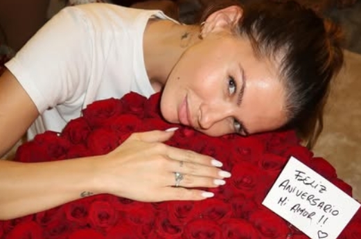 No fue fácil. Pero lo fácil no construye. Lo que construye es bancarse los embates, los rumores, los titulares malintencionados, y seguir eligiéndose. Ellos sobrevivieron a SOBRES, a los panelistas indignados y a todos los que los querían separados antes incluso de conocerse.