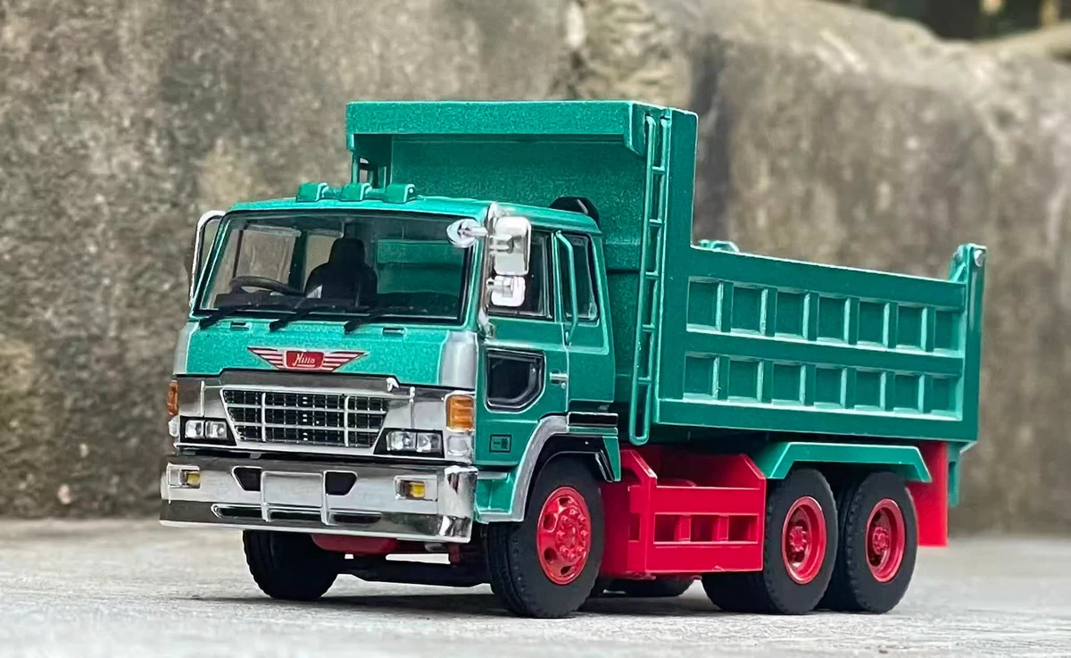 Hino DBGT MODEL 1:64 ミニカードルフィン　デコトラ 日野 TL64 on X: 