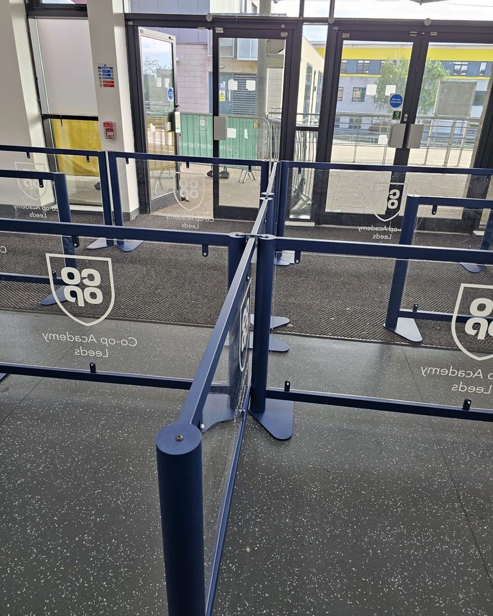 SeatableUK's tweet photo. Queue barriers keep your dining area running smoothly, especially during the busy Christmas season.

Add your logo and choose colours to match your theme.

Limited December delivery slots available! 🎅 

📞 01484 861 982 🔗 https://t.co/Bn8uidXYbJ
#QueueBarriers  #SeatableStyle https://t.co/n0sYCg0P5D