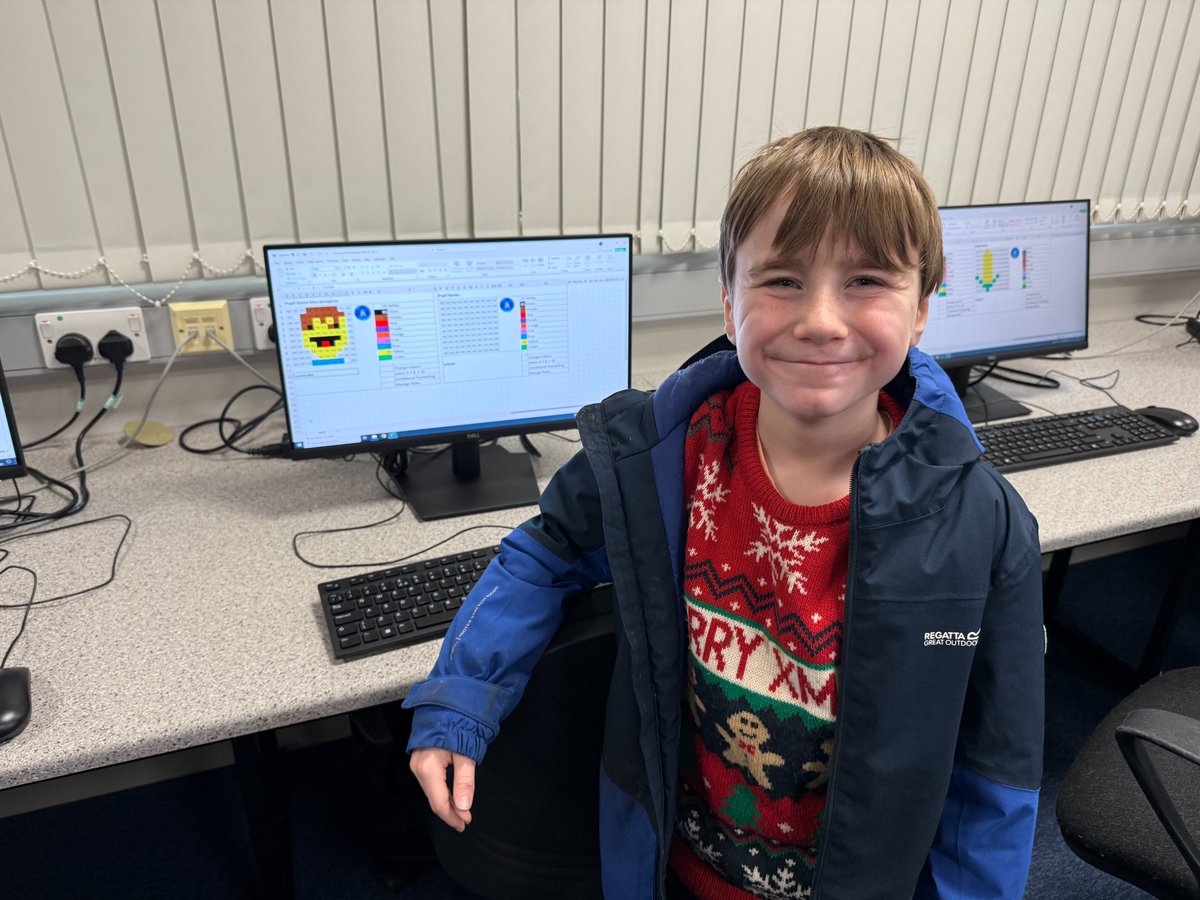 SaintMarysDerry's tweet image. We were delighted to welcome P6B from @OakgroveIPSN Integrated Primary School to our @DigSchoolhouse! 💻

The pupils produced very creative work in our Paint by Pixels Challenge using Microsoft Excel! 👾
#computationalthinking #unplugged