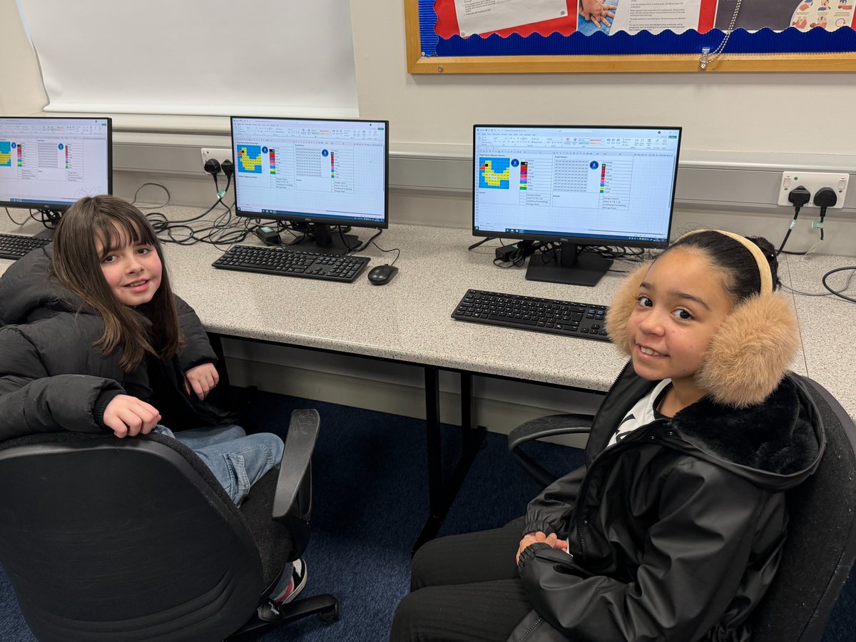 SaintMarysDerry's tweet image. We were delighted to welcome P6B from @OakgroveIPSN Integrated Primary School to our @DigSchoolhouse! 💻

The pupils produced very creative work in our Paint by Pixels Challenge using Microsoft Excel! 👾
#computationalthinking #unplugged