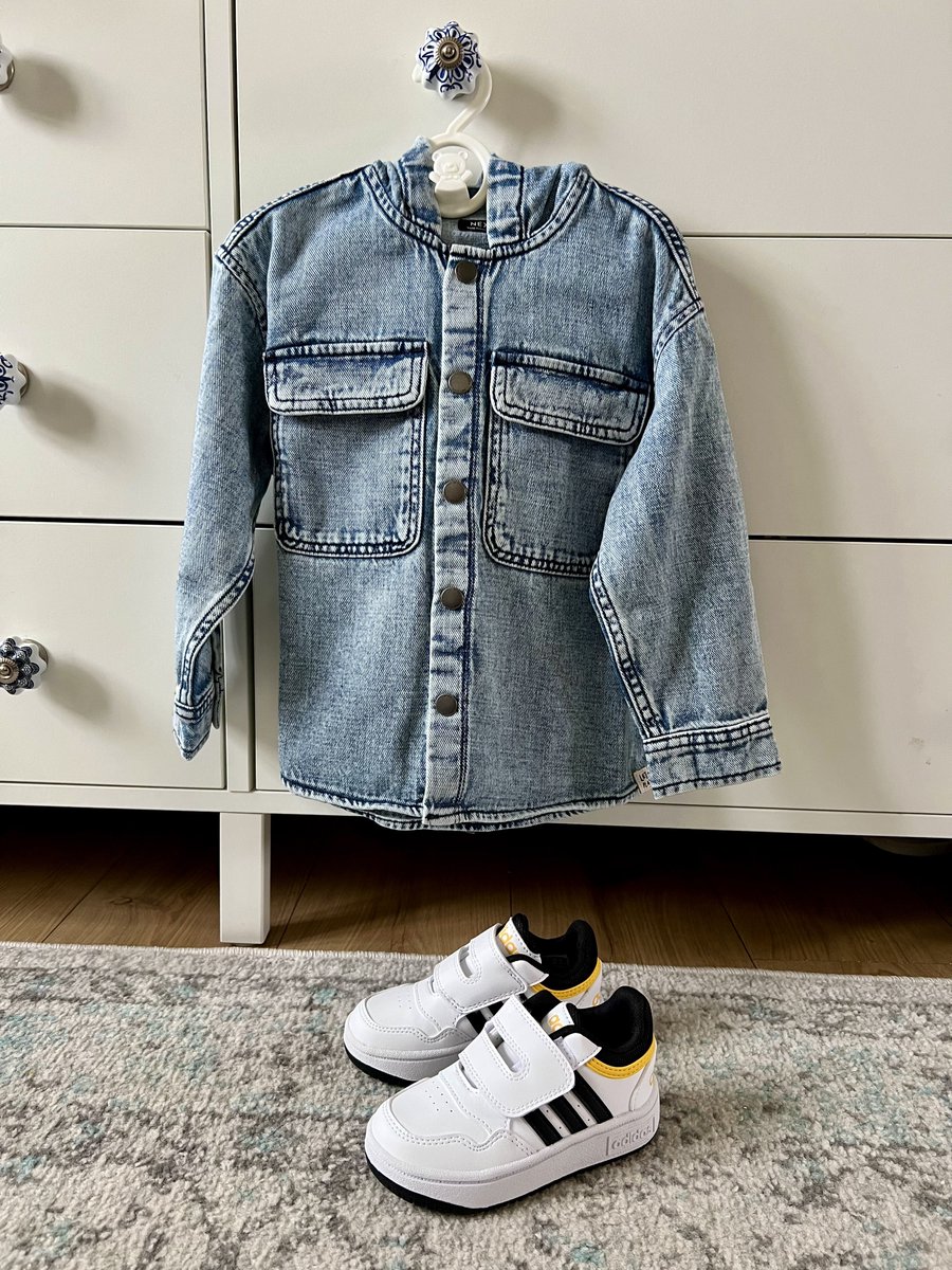 AdeelaCSV's tweet image. He walked in so little but so brave, and I walked out a little teary but so proud. 
First day at nursery Today .