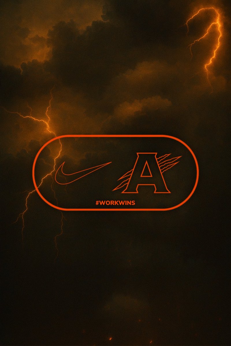 CoachEvanDreyer's tweet image. The Dead Period starts today for D1 football and goes til January 1st!!
-No in person contact 
-Calls,text &amp;amp; social media contact is allowed. 
-D2,D3, and NAIA programs are very active.
Let’s go! We have plenty of student athletes with the size, ability, and grades! #WorkWins