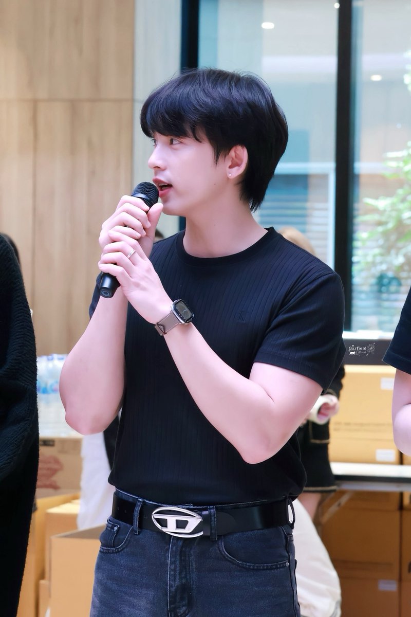 gfieldofficial's tweet photo. [ 30.11.2025 ]

พ่อหนุ่มเชียงฮายย หล่อแต๊ ๆ 

@garfinpkk Garfield Pantach 
#Garfinpkk #Fieldmily https://t.co/lhqQgPilbL