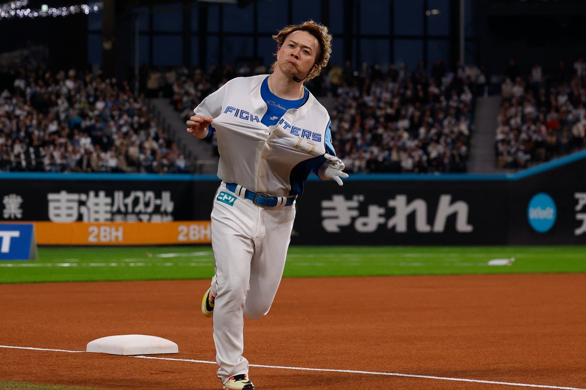 生田目翼 投手 初本塁打グッズ（非公式）登場⚾ ＼ #FFES のグランド