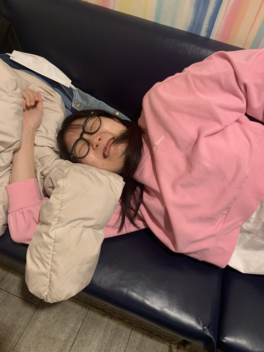 jyukyunin's tweet image. ワイルドカード投票期間終了！

カラオケでネタ合わせをしていたのですが……1年待機決定〜‼️

十九人のM-1グランプリ2025はここで終了です！

見つけてくれた方、応援してくれた方、ありがとうございました！
そしてこれからも十九人をよろしくお願いします！！

仕事ください！！！！！！！！！！！