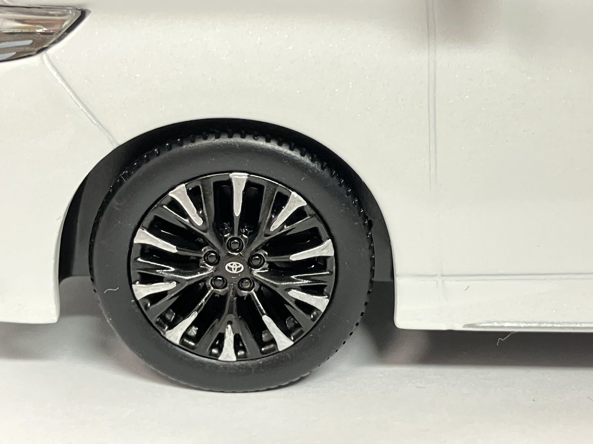 久しぶりのミニカー投稿！人生初のカラーサンプル改造しました