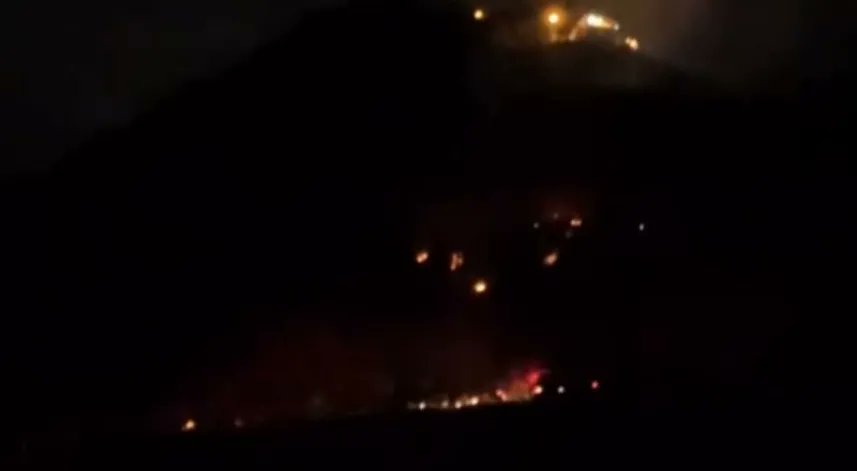 rizetakip.com/Haber/guneysu-…
Güneysu’da Dağlık Alanda Yangın