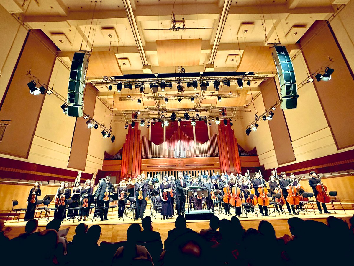 tamasivankovacs's tweet photo. 🇭🇺🤝🇧🇪🎶🫶 In cooperation with the Koninklijk #Conservatorium Brussel 🔗 https://t.co/7NOCXHEQ4L, it was our utmost pleasure with @Liszt_Inst_Bxl & @kovzsofia00 to present the #KCB Symphony Orchestra, conducted by Christian #Arming 🇦🇹, at #Flagey on 29 November. The program featured exclusively #Hungarian composers, masterpieces by #Kodály, #Bartók and #Liszt 🇭🇺❤️ preceded by a fascinating Bartók-lecture and followed by a convivial reception given by our #Embassy. 🇧🇪🇦🇺🇲🇪🇭🇺 @AustraliaEU @InjacOli @MONTENEGROinEU