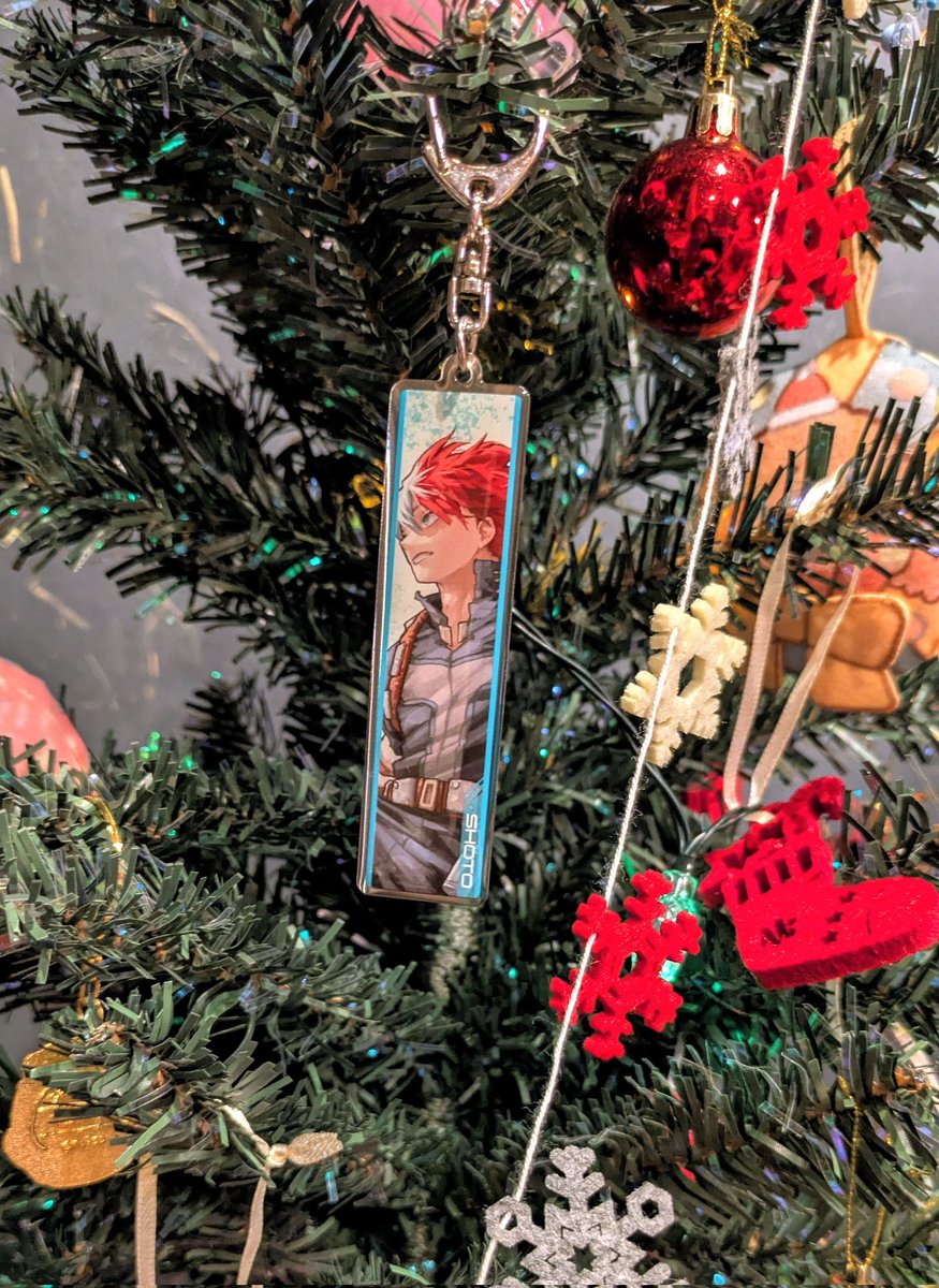 しょーとくんが長女様によりツリーに飾られてた
馴染んでる