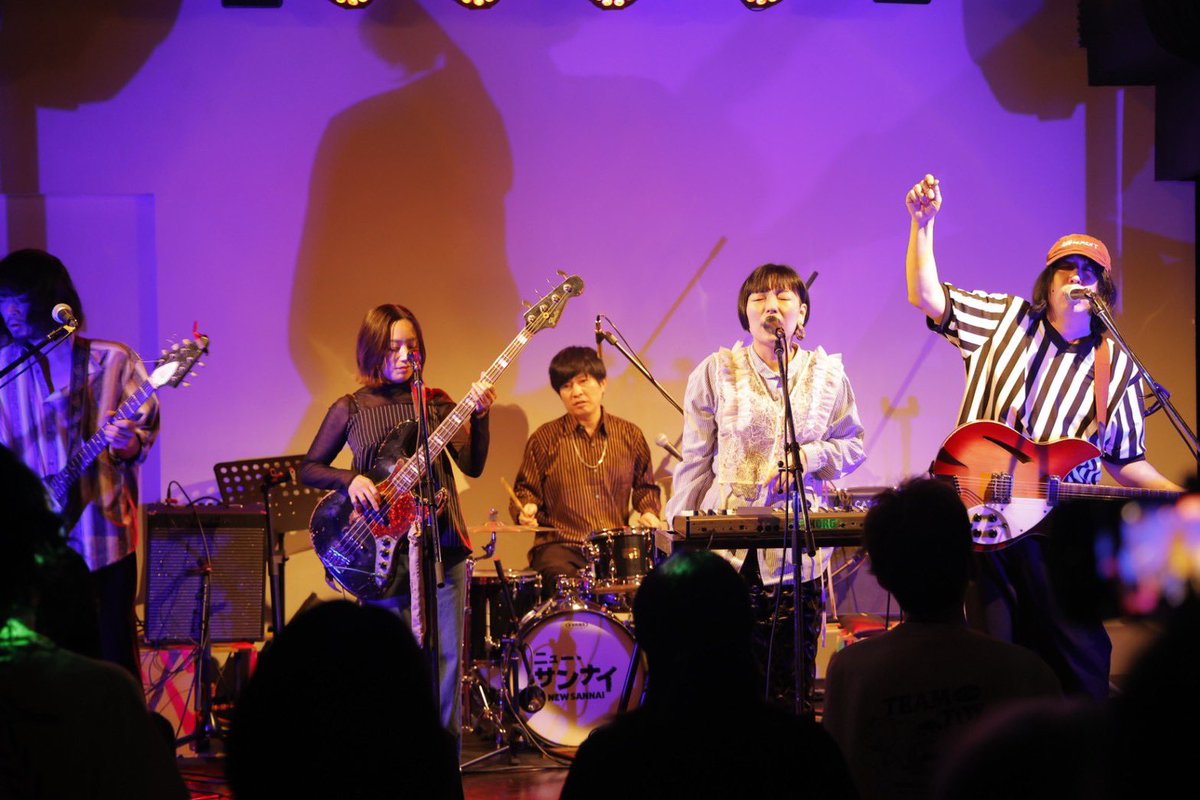 TheBrokenTV's tweet image. The Broken TV
中野富士見町ニュー・サンナイ
改めて全てにありがとチャンネル！

次のライブは
12/13(土)渋谷HOME
開場18:30開演19:00
チケット3,500(+1d)
STUDY HARD!
The Broken TV

チケットはコチラのDMでも受付します💁‍♀️
今年最後のTBTVをよろしくチャンネル📺

撮影
@yutacarp