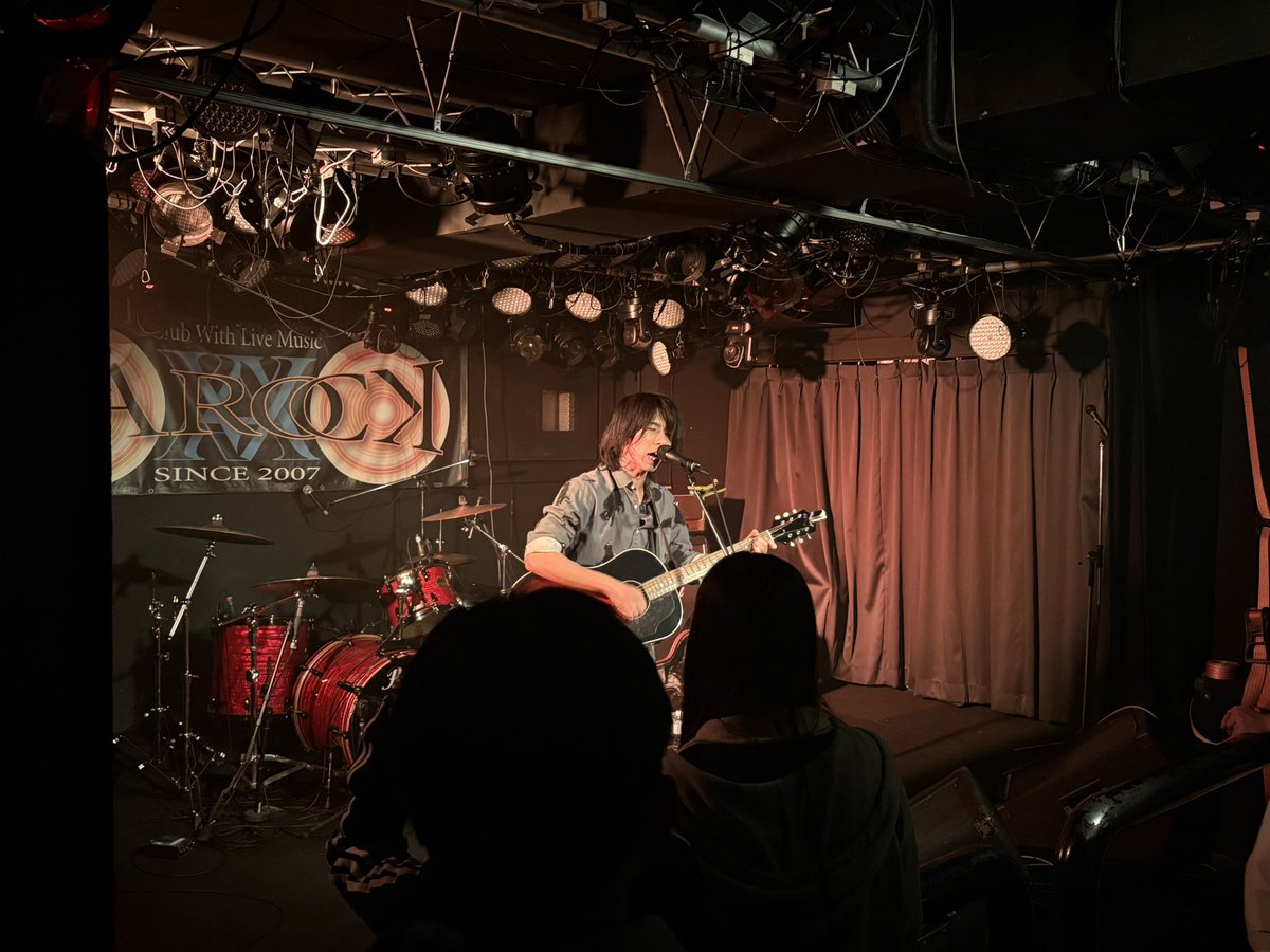 shibabaguitars's tweet photo. 2025.11.29

g.d.c @桐生VAROCK

1.言霊
2.冬桜と君
3.壊れそうな明日へ
4.Don't Say Goodbye

学生イベントはやはりいつもと違う刺激を受けられる‼️
音に溢れた楽しい1日でした🐕

#gdc #varock #ssw #live https://t.co/UXPQtHOQn5