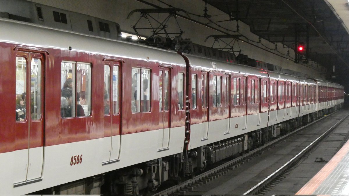 VC_VVVF's tweet image. 黙々とラッシュ輸送をこなすL86。気づけば一点物同士の組成となってしまいました。いよいよ明日、ラストラン。
1830/1835→FL54+L86