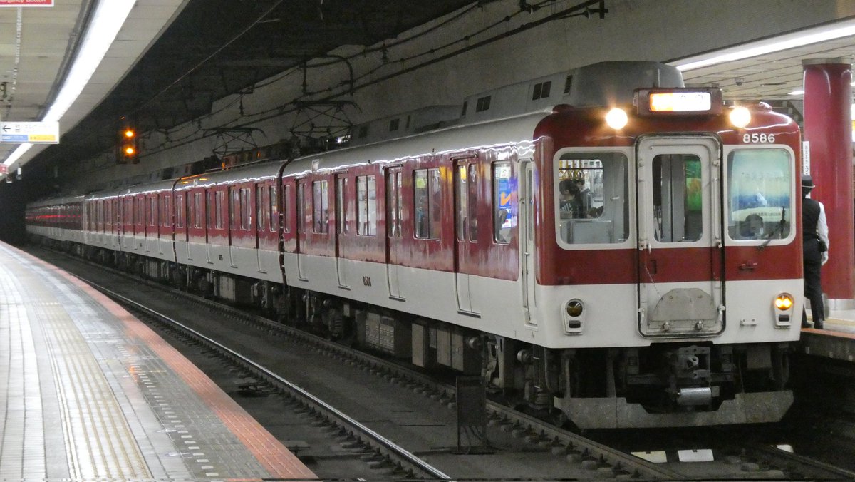 VC_VVVF's tweet image. 黙々とラッシュ輸送をこなすL86。気づけば一点物同士の組成となってしまいました。いよいよ明日、ラストラン。
1830/1835→FL54+L86