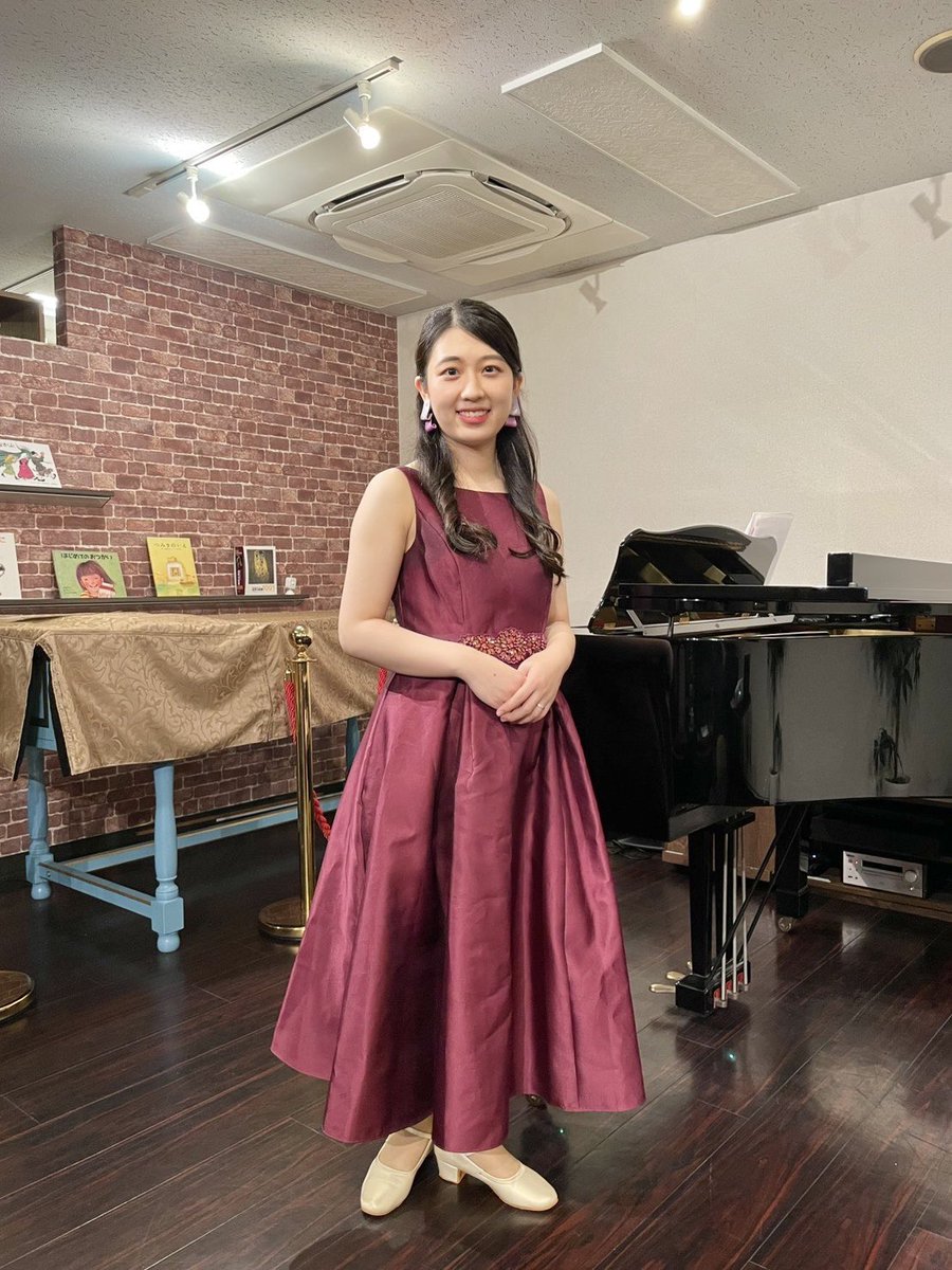 今月はこちらです💁🏻‍♀️

〜SALON de KORETSU〜
● 12月13日 14:00開演
@ カデンツァコンサートサロン

ソプラノとして出演いたします👗
終演後の歓談もたのしく魅力的なサロンコンサートです、そしてワインの試飲つき🍷

先月の公演写真とともに📸

ご来場お待ちしております！