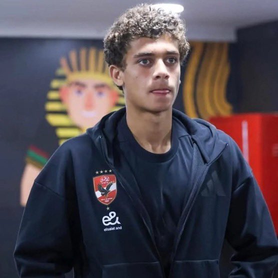 ManagingBarca's tweet image. 🚨🚨🌕| Barcelona are interested in 17-year-old Egyptian forward Hamza AbdelKarim from Al Ahly and have already taken initial steps to sign him.

[@Benayadachraf]