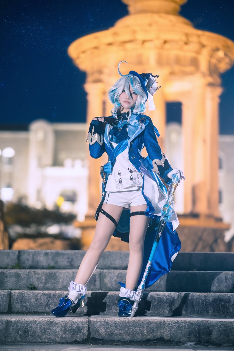 原神  /  フリーナ
撮影地：鶴舞公園
#コスプレホストタウン名古屋
-----------------
cosplay 
4K Tap推奨
---
Genshin impact    原神  
#Furina    フリーナ　💧⛲️
. 
. 

この僕こそが、
フォンテーヌで知らぬ者は居ない

大スター 　フリーナだ！　

. 
. 
---
photo  <a href="/xxtobecchixx/">ゆう</a>