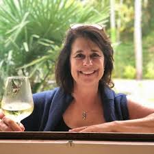 Karen Carter, 65 ans est retrouvée morte en avril dernier dans le  village tranquille de Trémolat. La britannique ne semblait avoir aucun ennemis, qui pouvait lui en vouloir ? A 14h sur <a href="/RTLFrance/">RTL France</a>📻