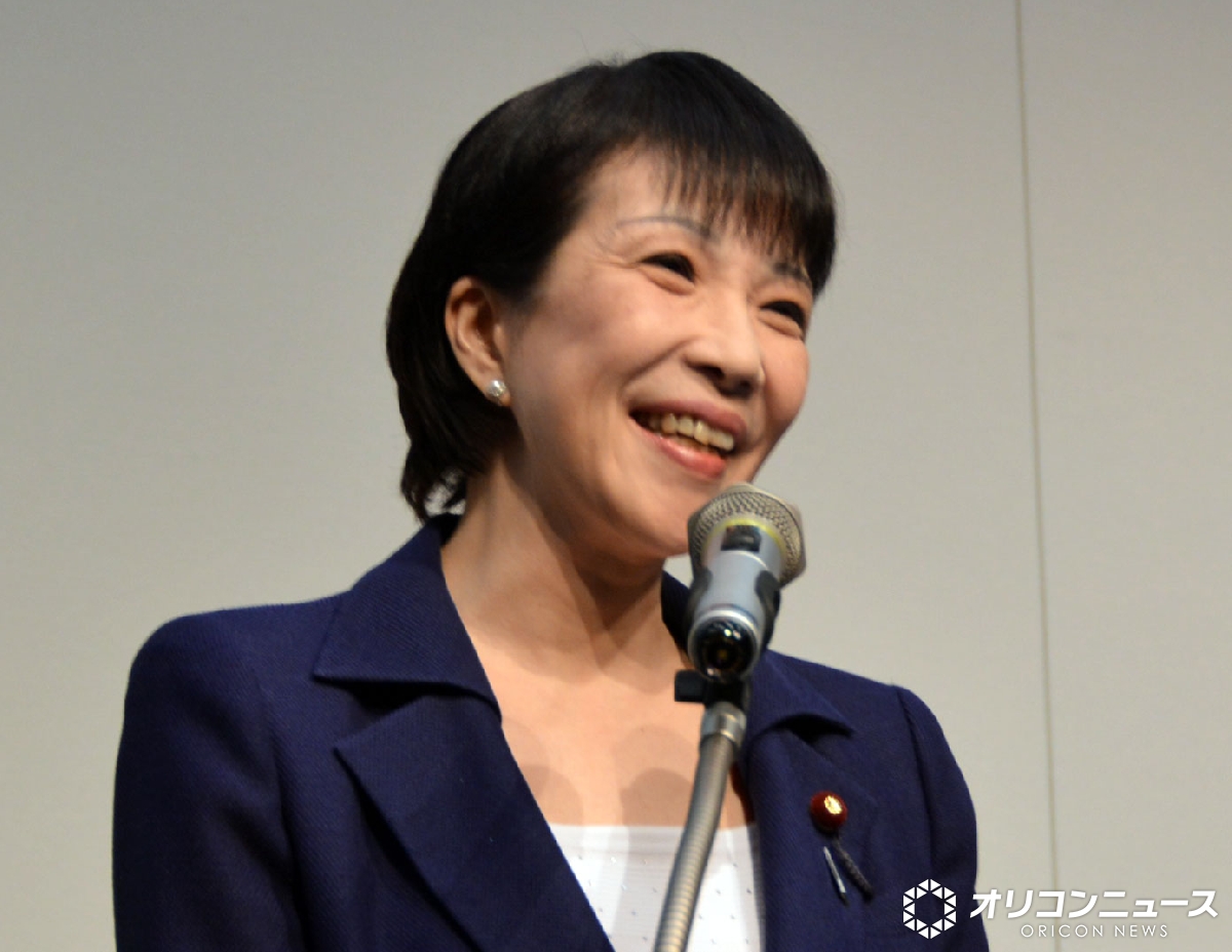 oricon's tweet image. 『JC・JK流行語大賞2025』発表❗️
︎ ︎ ︎
ヒト部門
1位 長浜広奈（おひな様）
2位 M!LK
3位 高市早苗
4位 ガミックス
5位 iLiFE!
︎
モノ部門
1位 シール帳
2位 めじるしアクセサリー
3位 ラブブ
4位 カンケンリュック
5位 トゥントゥントゥンサフール
︎
コンテンツ部門
1位 Love Type16
2位