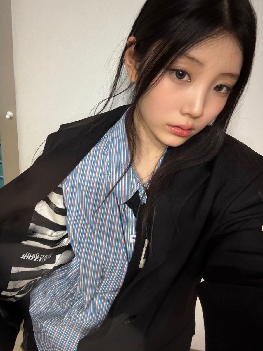 wonheg's tweet image. if you get cold, come to oppa. i’ll keep you warm.