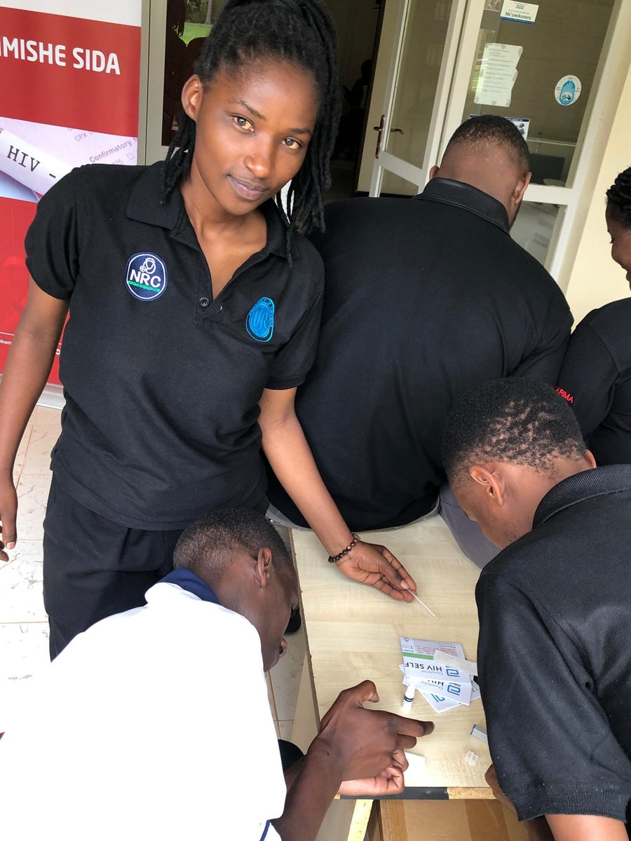 Yvettemmummy's tweet image. I'm honored to engage in community engagement 
30 November 2025 at Rwamagana district 
#providing health education 
#screening for NCDS (blood pressure)
Also 🌎 AIDS DAY, SRH Education and free HIV self- test kits to the attendees @NursingRClub